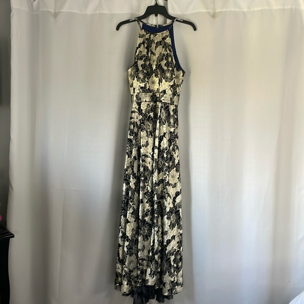 Betsy & Adam Layla 12P long halter dress blue/gold